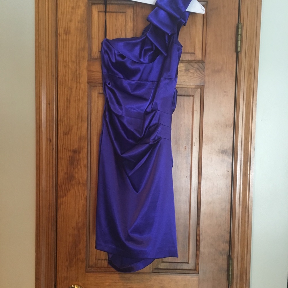 Beautiful blue B Darlin dress